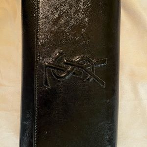 Textured Blk Patent Large YSL Belle De Jour Clutch